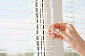 crystal-bay-window-blinds